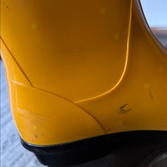 Ugg Australian golden yellow rain boots size 8 - Picture 16 of 16
